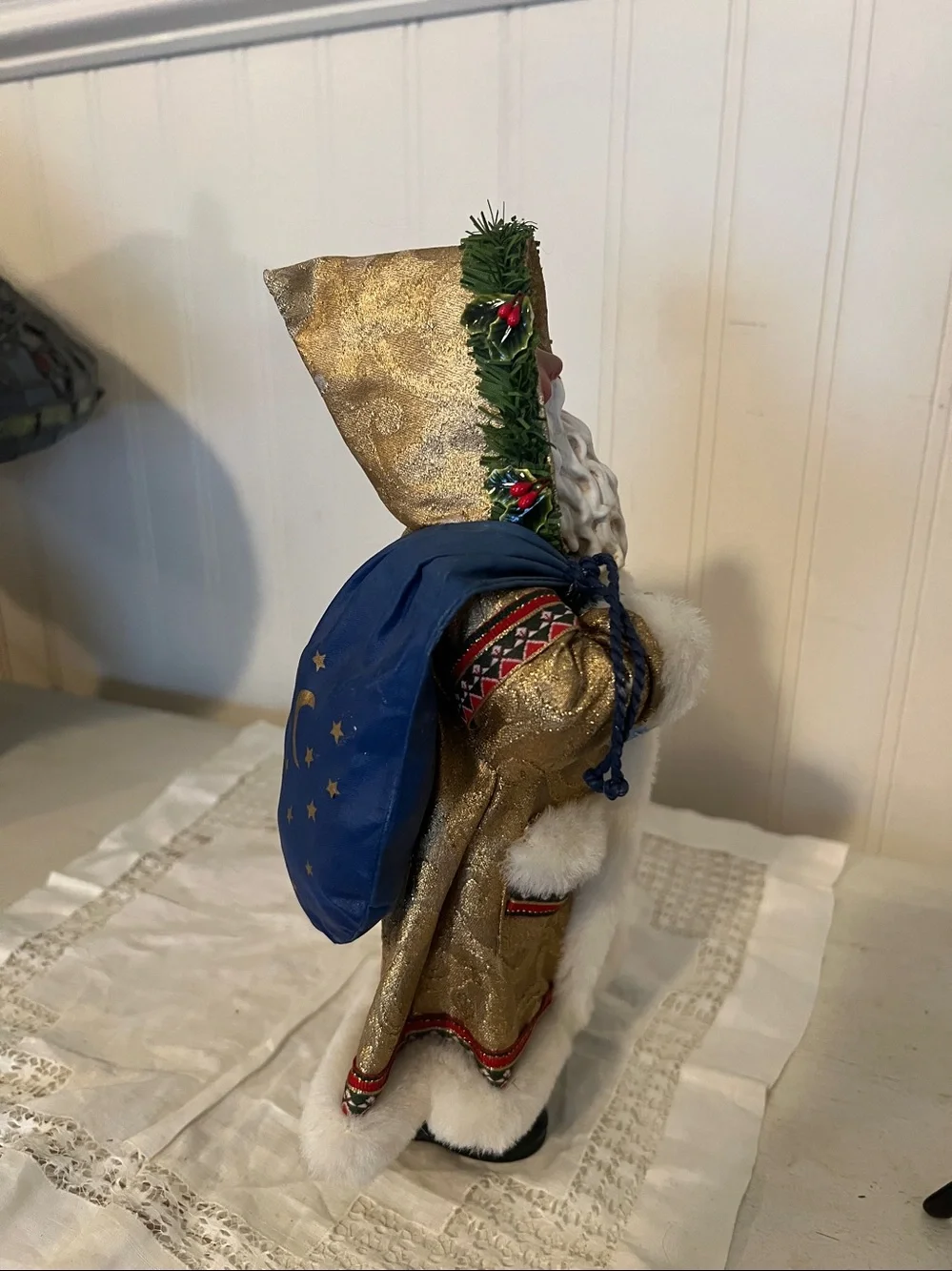2000 Clothtique Possible Dreams Santa